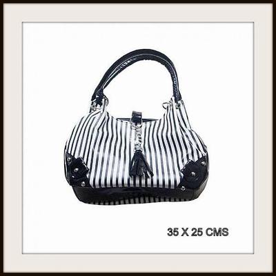 Foto Liquidacion_ultim_bello Bolso De Importacion Diseño Neg-bco_1 Sologasto De Envio