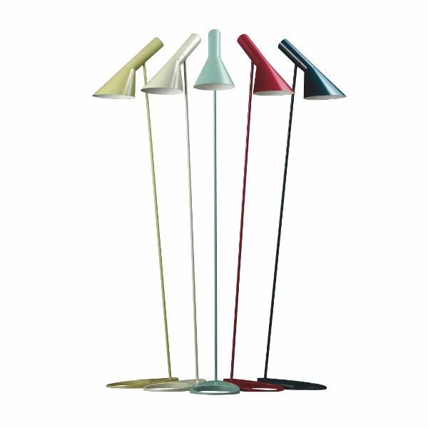 Foto Louis Poulsen AJ floor lamp