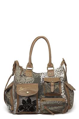 Foto Mónica Pecado Shop Desigual  Bolso Puntilla  Nueva Coleccion 2013
