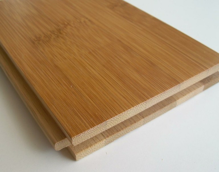 Foto M² tarima maciza de bambú tostado horizontal