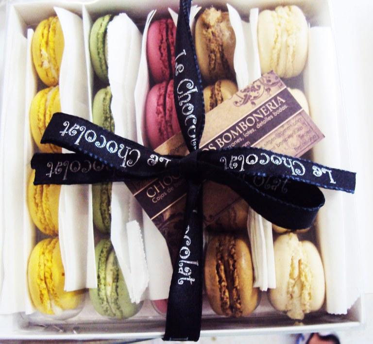 Foto Macarons franceses.caja regalo 25 unidades