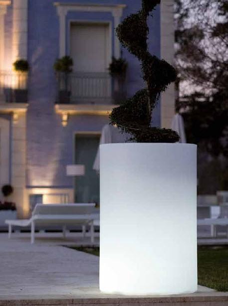 Foto Macetero Vondom Llum Cilindro Alto