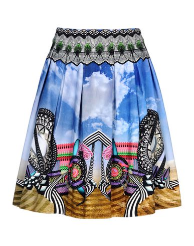 Foto manish arora faldas cortas
