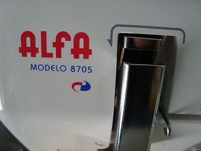 Foto Maquina De Coser Alfa 8705 De 3 Agujas +caja +pedal +manual +accesorios Sin Uso