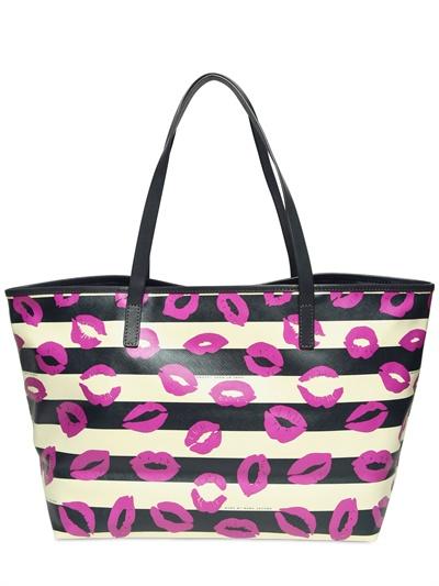 Foto marc by marc jacobs tote eazy estampado kiss en pvc