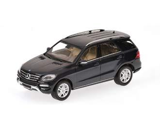 Foto Mercedes-Benz M Class (2011) Diecast Model Car