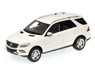 Foto Mercedes-Benz M Class (2011) Diecast Model Car