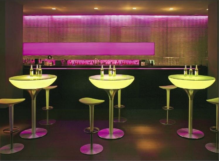 Foto Mesa iluminada lounge con led (mando a distancia)