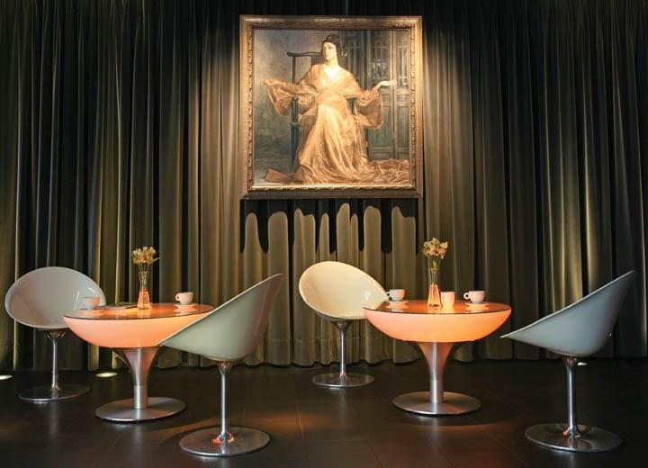 Foto Mesa iluminada lounge de 55cm, led (con bateria)