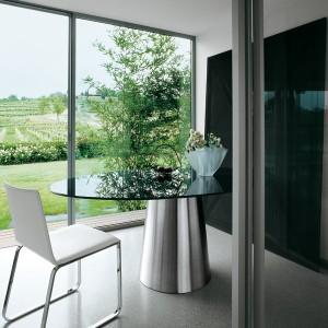 Foto Mesa totem elíptica. sovet