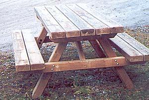Foto Mesa y asientos campo rustica madera 2m patas cortas atornillar 70 mm