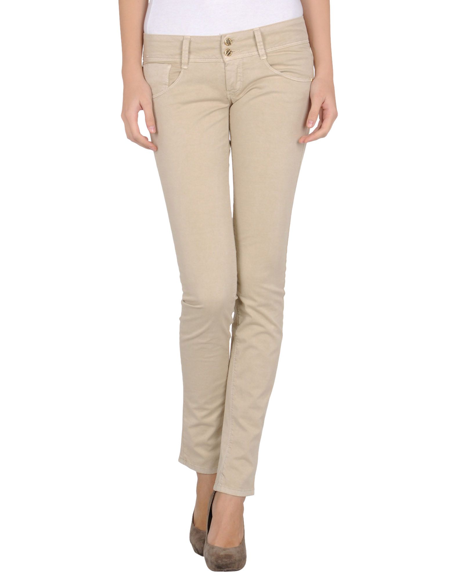 Foto met in jeans pantalones
