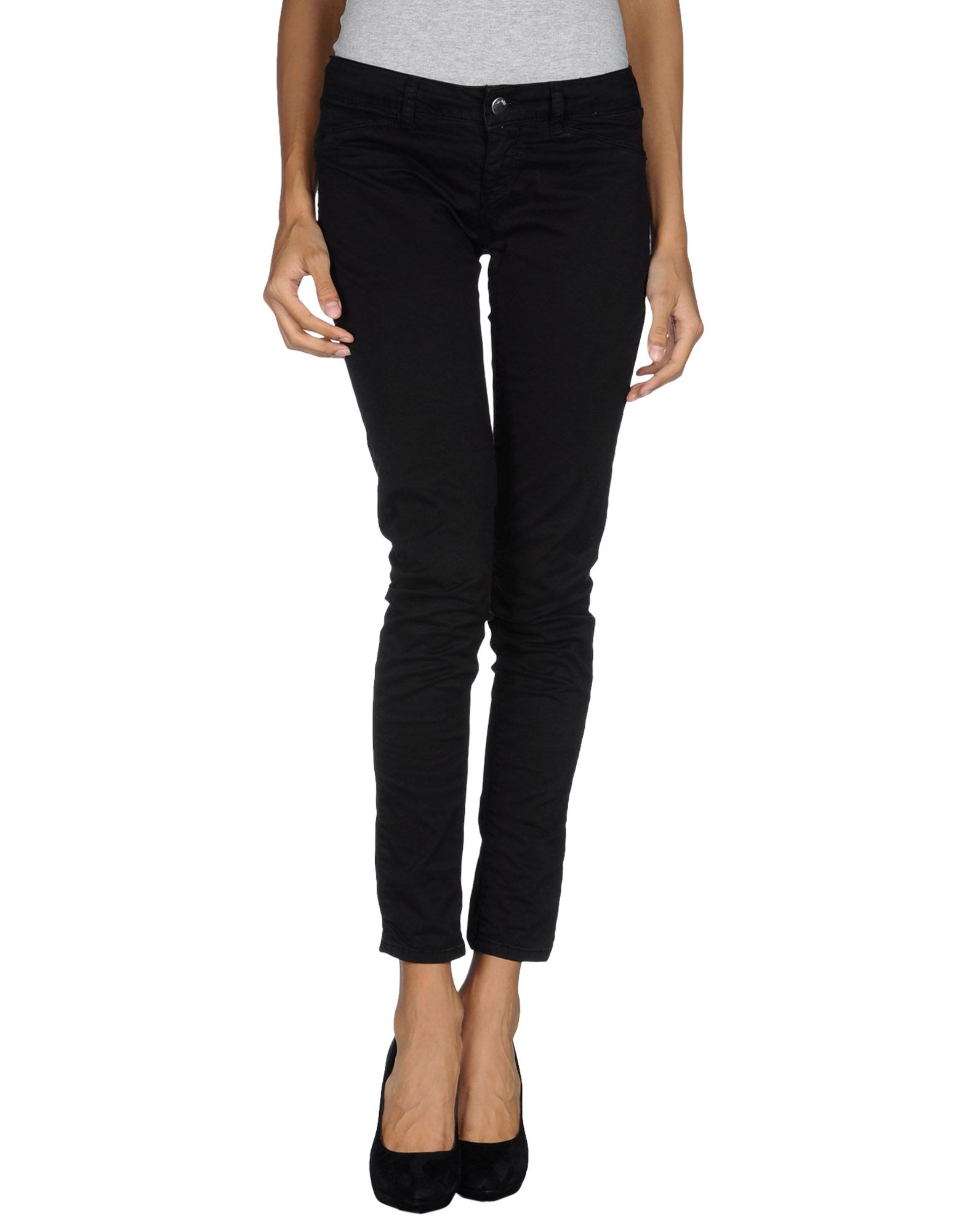 Foto met pantalones
