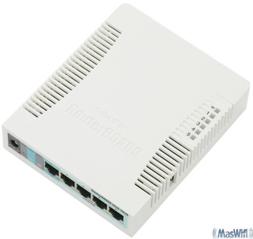 Foto Mikrotik RB951G-2HnD AP Interior Atheros 600MHz, 5 puertos Gigabit, 1 PoE, 2.4GHz