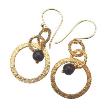 Foto Mirabelle Gold Loop Earrings With Garnet Stone