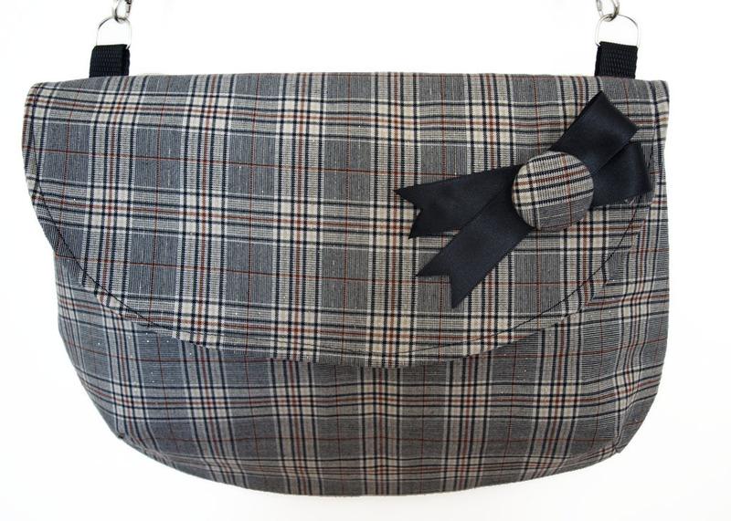 Foto MOCHILA // BACKPACK CUADRO LUREX NEGRO