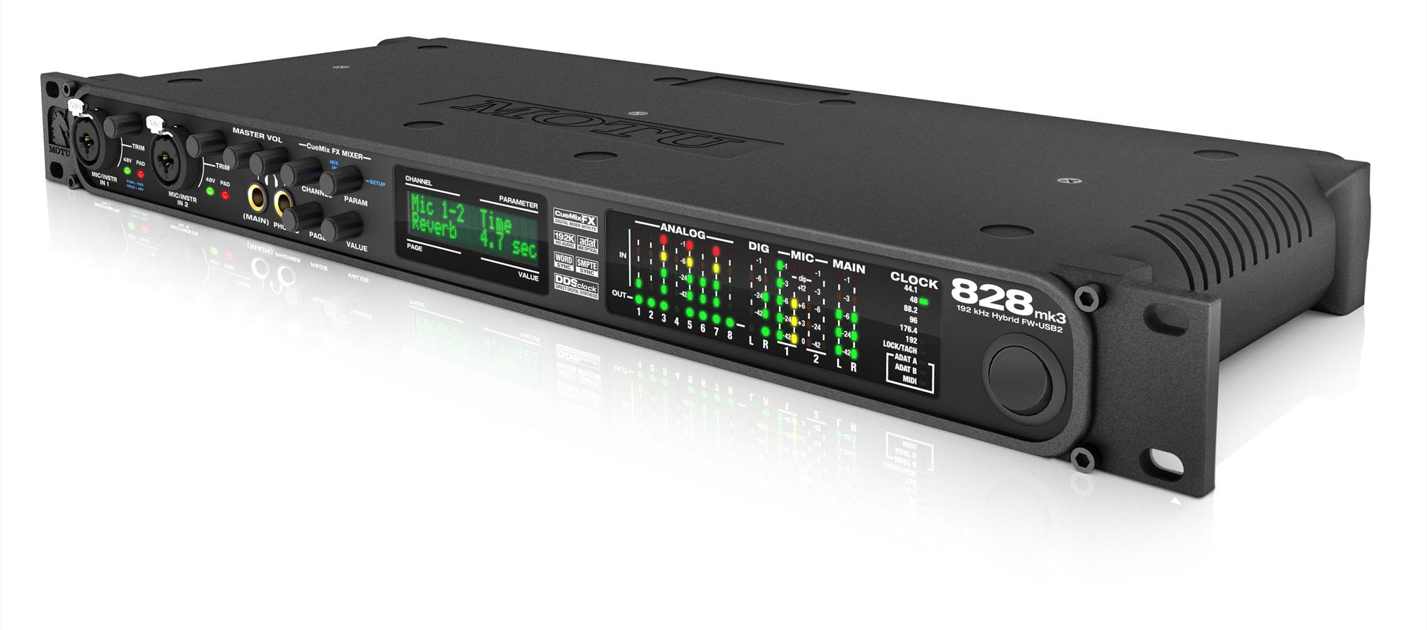 Foto Motu 828 MK3 Hybrid