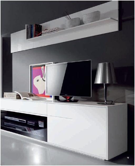 Foto Mueble de televisión con puerta de cristal