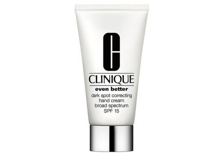 Foto Mujer Cosmética Clinique Even Better Dark Spot Correcting Hand Cream