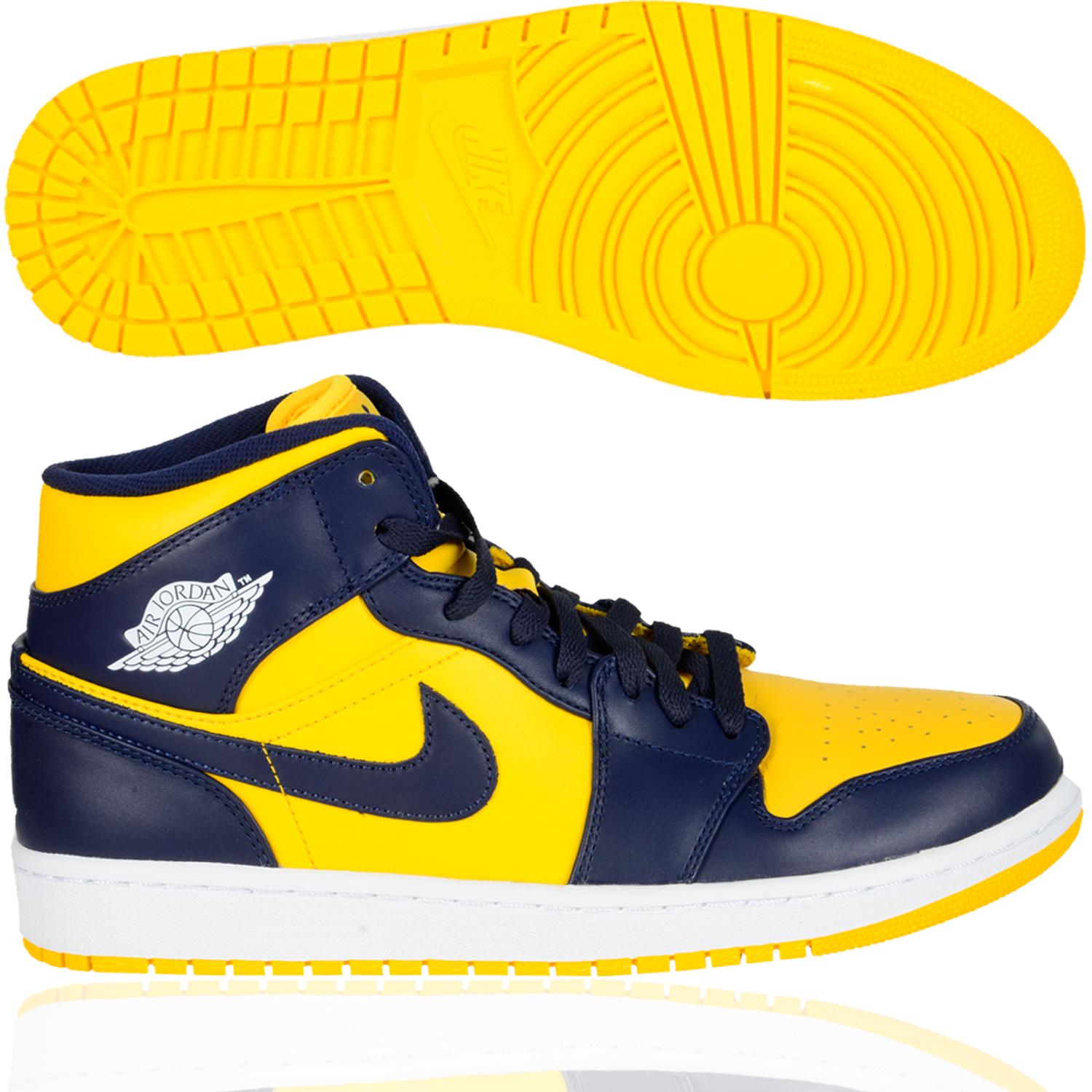 Foto Nike Shoe Air Jordan 1 Mid Hombres La Zapatilla De Deporte De Alta ...