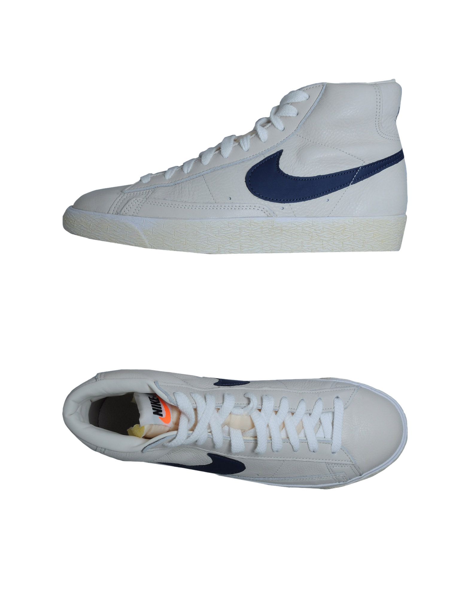 Foto nike sneakers altas
