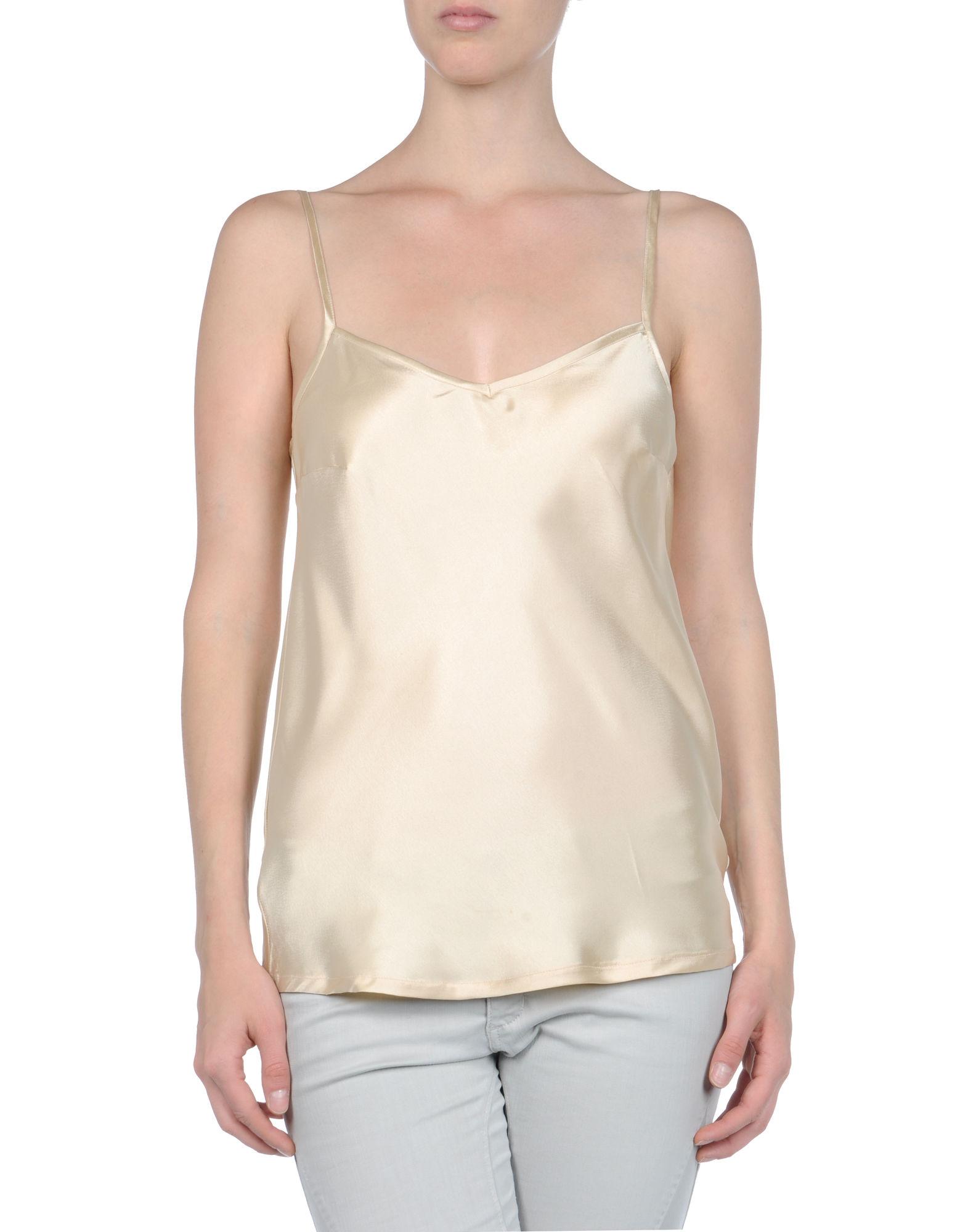 Foto only 4 stylish girls by patrizia pepe tops
