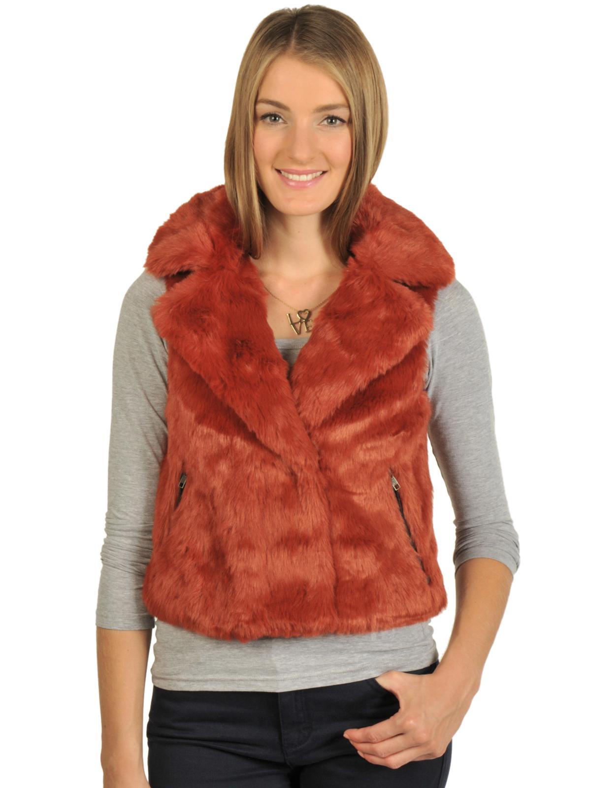 Foto Only Lulu chaleco de piel canela en rama M