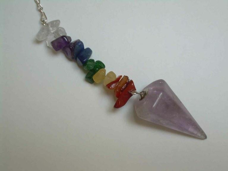 Foto Péndulo chakras amatista zen