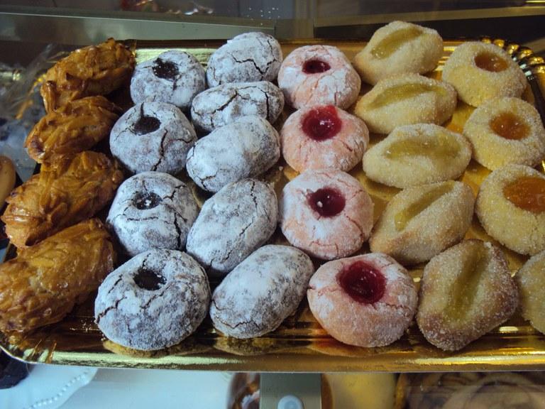 Foto Panellets catalanes especiales. 24 piezas