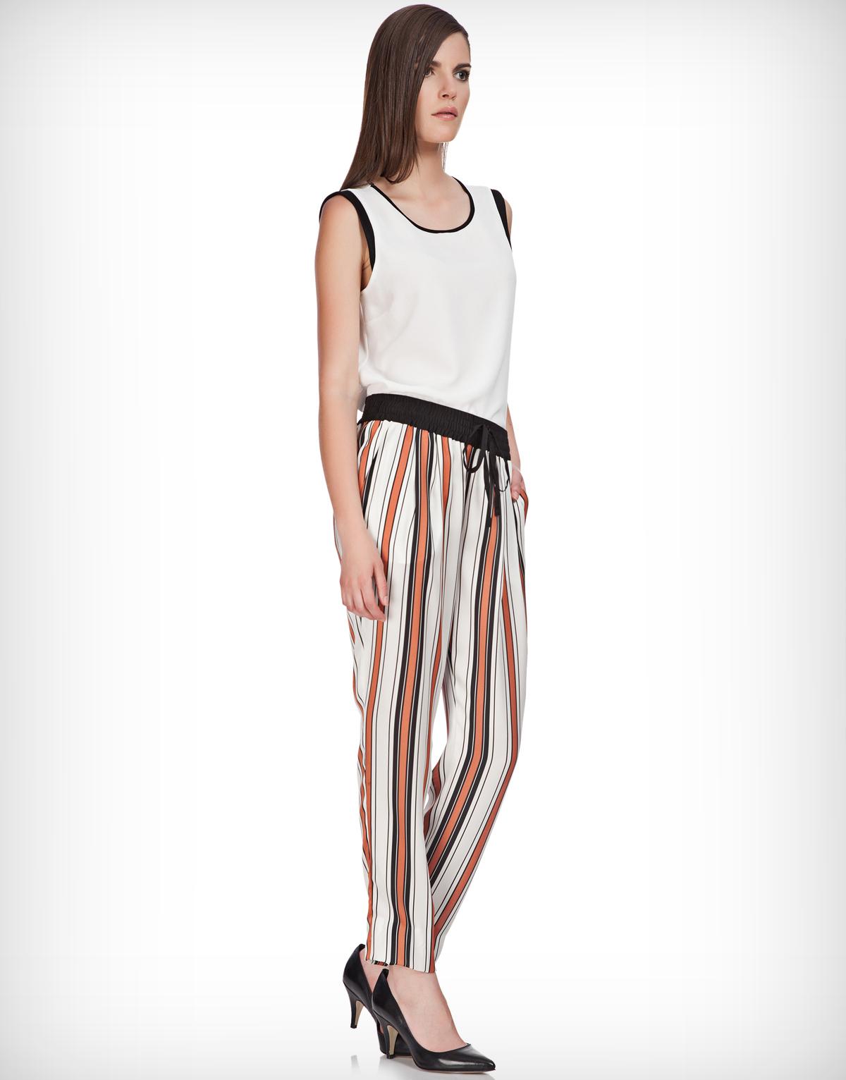 Foto PANTALÓN ESTILO PIJAMA
