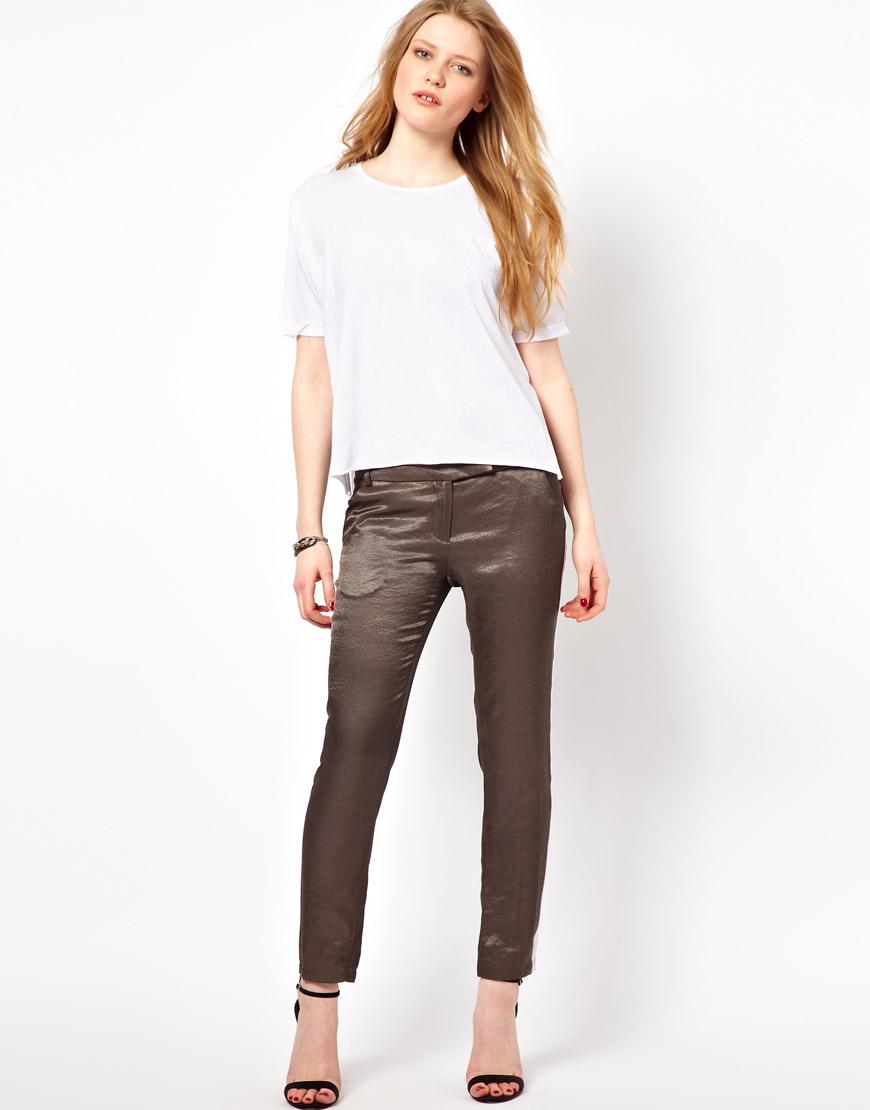 Foto Pantalón casual metalizado suave de By Zoe Plateado