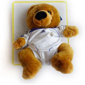 Foto peluche grizzly canta himno real madrid