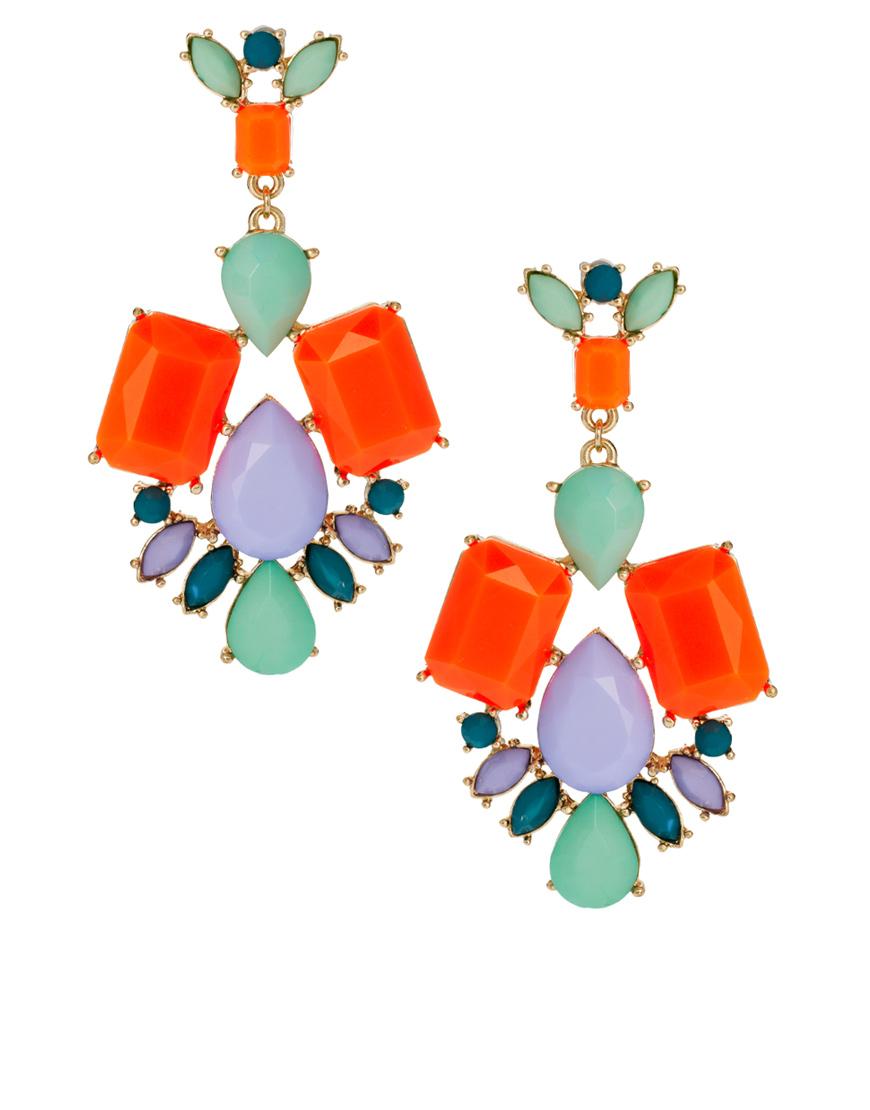 Foto Pendientes veraniegos en forma de aldaba de ASOS Multicolor
