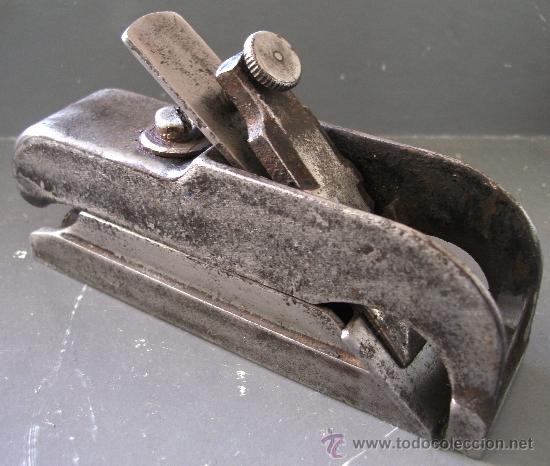 Foto pequeño cepillo de hierro , sin marca de fabricante (10x6x2,7cm a
