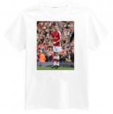 Foto Photo t-shirt of Thomas Vermaelen celebra el primer gol de Arsenal