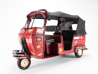 Foto Piaggio Tuk Tuk (1948) Tinplate Model Car