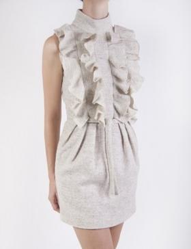 Foto Pichi en paño blanco de cuello alto. VESTIDO UNIQUE