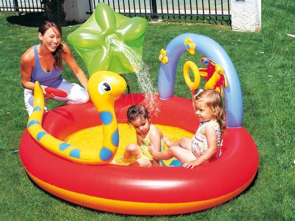Foto Piscina activity con chorros 200x65cm. 13223