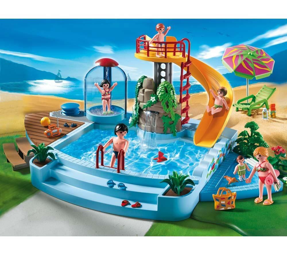 Foto Piscina con Tobogán