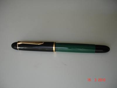 Foto Pluma Pelikan 120. Verde, Negra Y Oro. Émbolo. Años 50