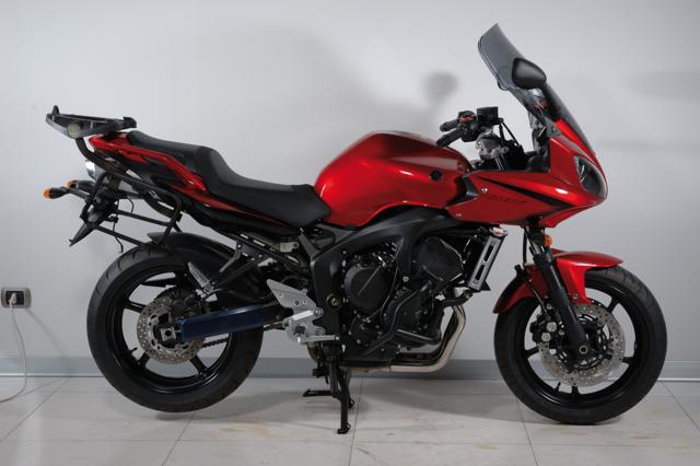 Foto PORTAMALETAS LATERAL YAMAHA FZ6 S2- FZ6 FAZER S2 2007-11 V35