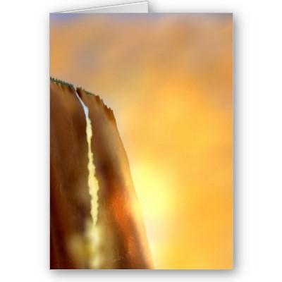 Foto Puesta del sol de oro por el acantilado de la caíd Tarjetas