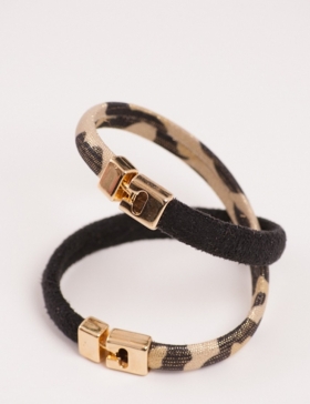 Foto PULSERA DOBLE MEDIA CAÑA DE ANTE NEGRO Y FANTASIA ORO LEOPARDO By w…NOT?