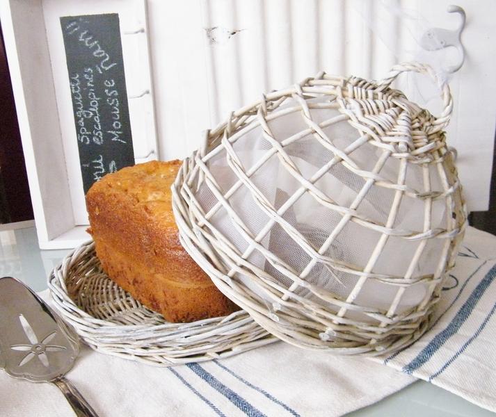 Foto Quesera De Mimbre Con Tul shabby