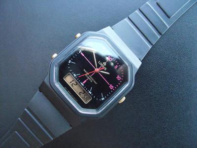 Foto reloj digital marca lorus de seiko rqf057 cronógrafo alarma fecha. clasico.nuevo