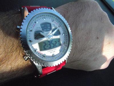 Foto reloj eve mon crois de hombre grande blanco y rojo. dual formato.alarma-luz