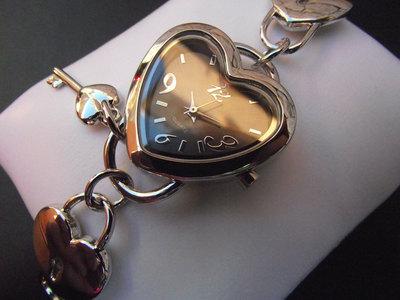 Foto Reloj Pulsera Elegante Mujer Eve Mon Crois Quartz.negro Y Plata Corazon Y Llaves