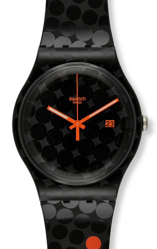 Foto Reloj swatch roland garros black smash suoz400