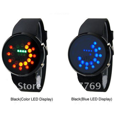 Foto relojes llevados del espejo, reloj binario del espejo de la manera caliente