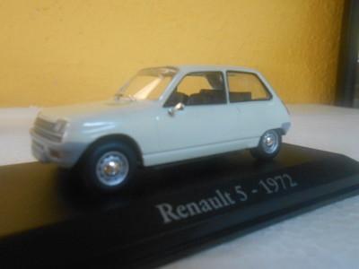 Foto Renault R-5 , Blanco , Rba / Ixo , 1 /43